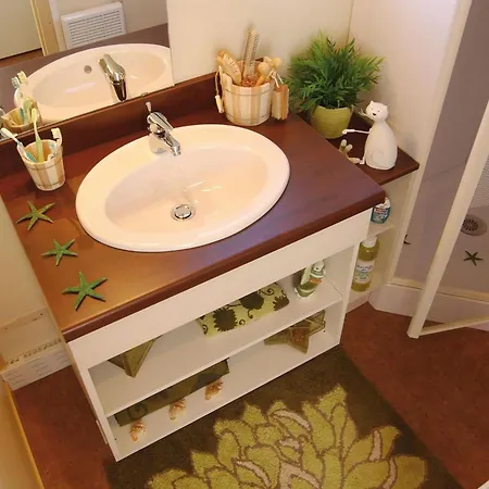 4 Pieces Avec Terrasse, Jusqu'a 7 Personnes - Api-1-52-1424 La Bastide-de-Serou