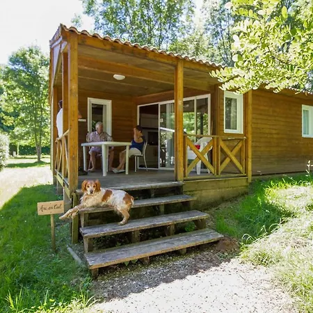 4 Pieces Avec Terrasse, Jusqu'a 7 Personnes - Api-1-52-1424 *