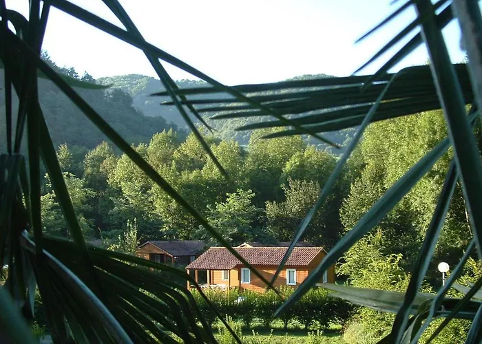 4 Pieces Avec Terrasse, Jusqu'a 7 Personnes - Api-1-52-1424