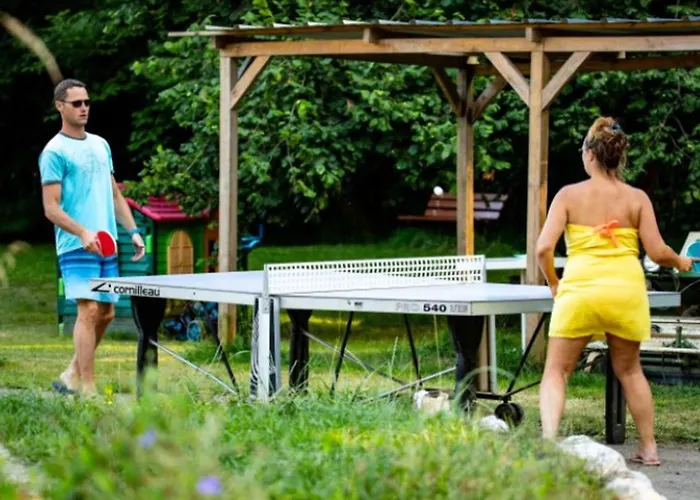 Campsite 4 Pieces Avec Terrasse, Jusqu'a 7 Personnes - Api-1-52-1424 La Bastide-de-Serou