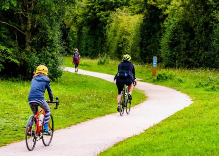 Campsite 4 Pieces Avec Terrasse, Jusqu'a 7 Personnes - Api-1-52-1424 La Bastide-de-Serou