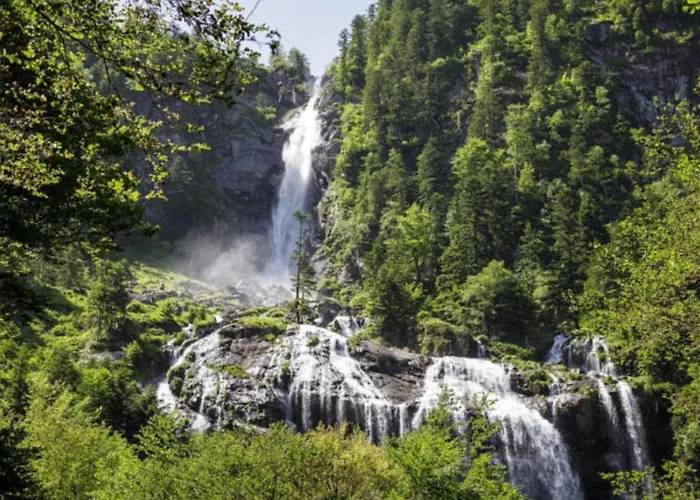 4 Pieces Avec Terrasse, Jusqu'a 7 Personnes - Api-1-52-1424 La Bastide-de-Serou